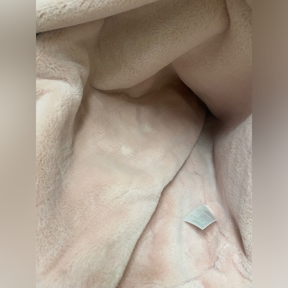 3/$25 H&M Dividend Pin Faux Fur Wide Winter Neck Warmer Scarf Luxurious - Picture 4 of 5